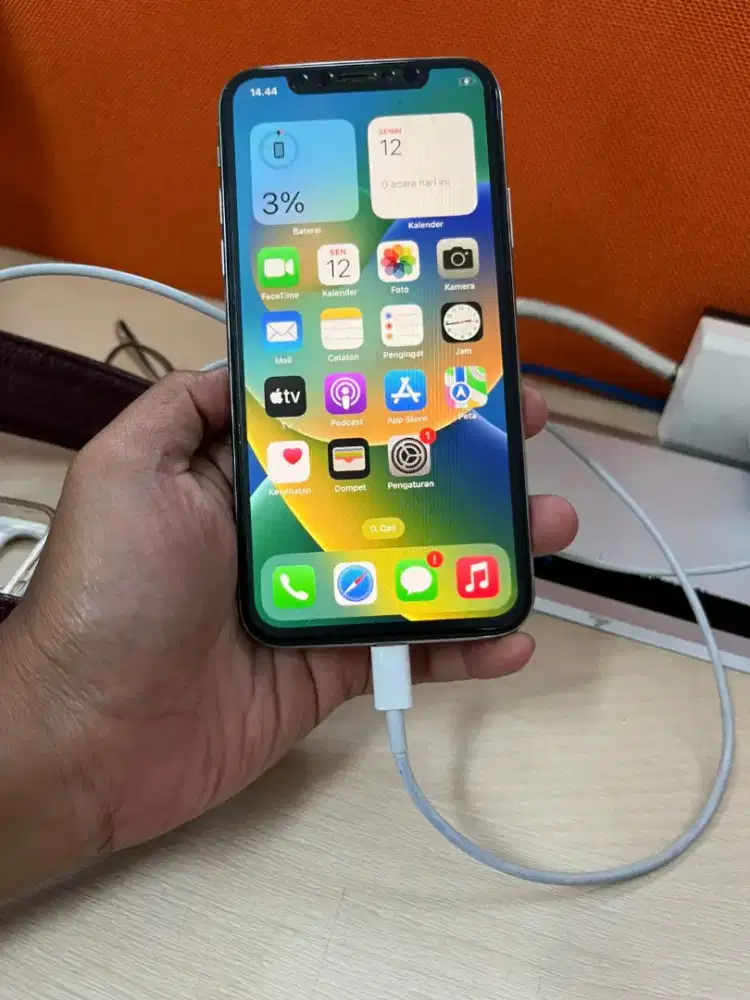 IPHONE X 64GB INTER