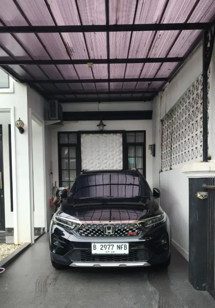 Honda WRV RS 2023, Warna Hitam. Tangan Pertama / Pribadi