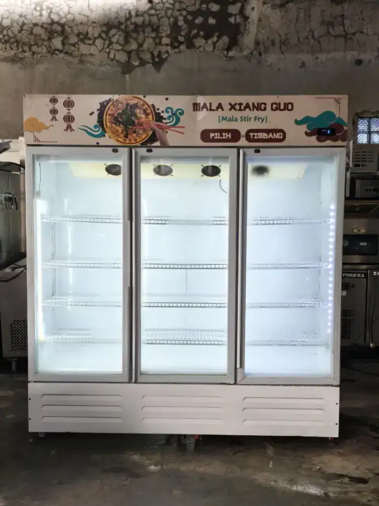 Showcase 3 pintu kapasitas 1000literan 

Hrg 6,5jt