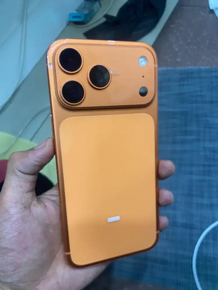 iphone 17 promax 256 resmi ibox fullset
garansi panjang
hb 100%