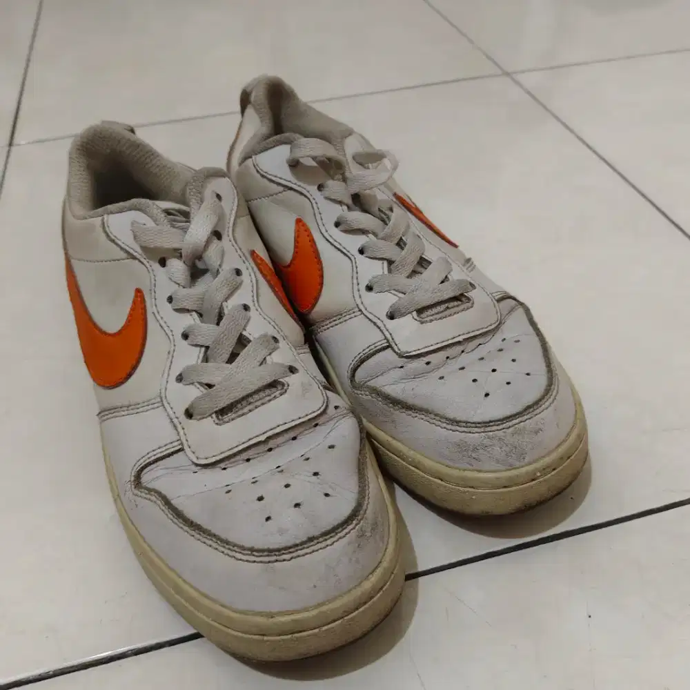 Sepatu nike cowok cewek size 37