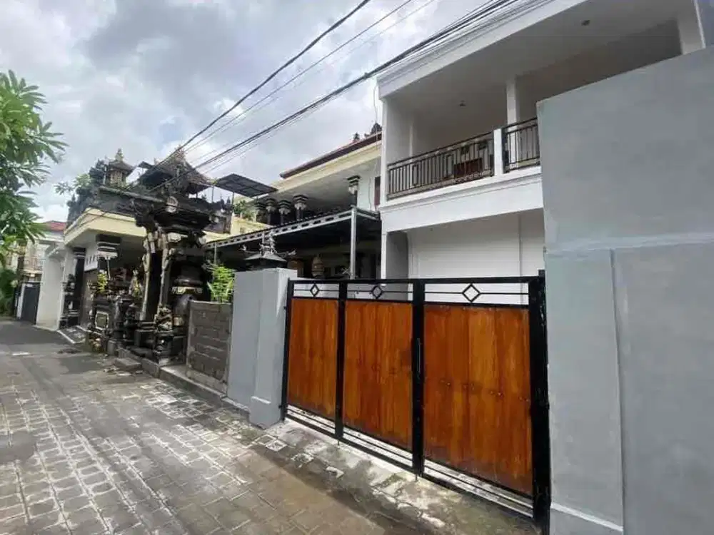 Dijual rumah lantai 2