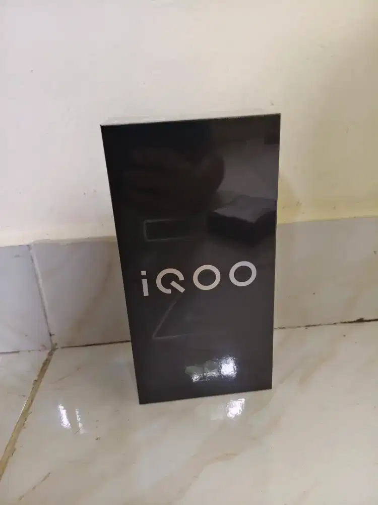 Iqoo z9 8/128  unit BARU