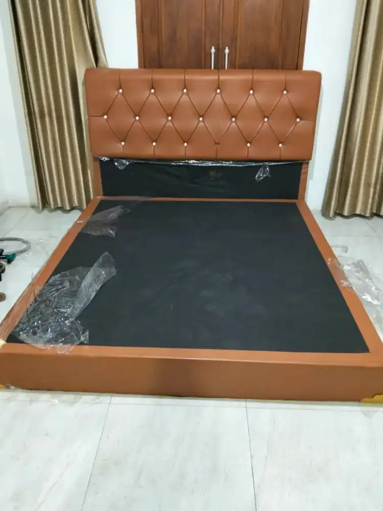 Dipan Springbed Ukuran 180 x 200 cm