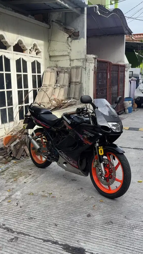 Kawasaki ninja rr old