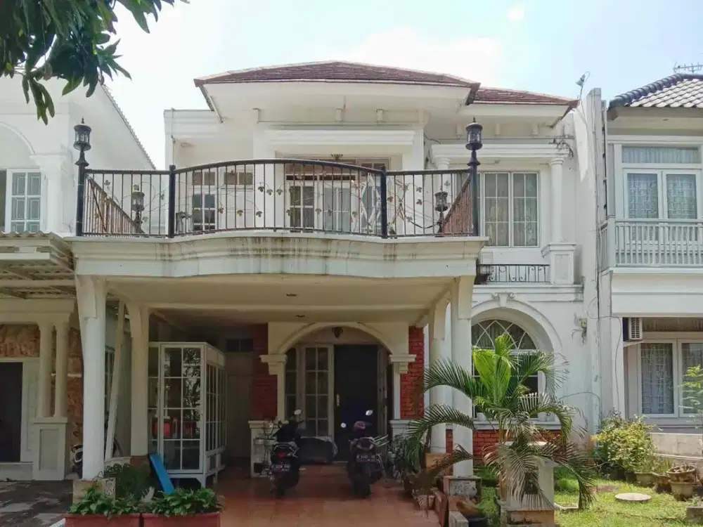 dijual rumah hadap utara Cluster depan KOTAWISATA Cibubur