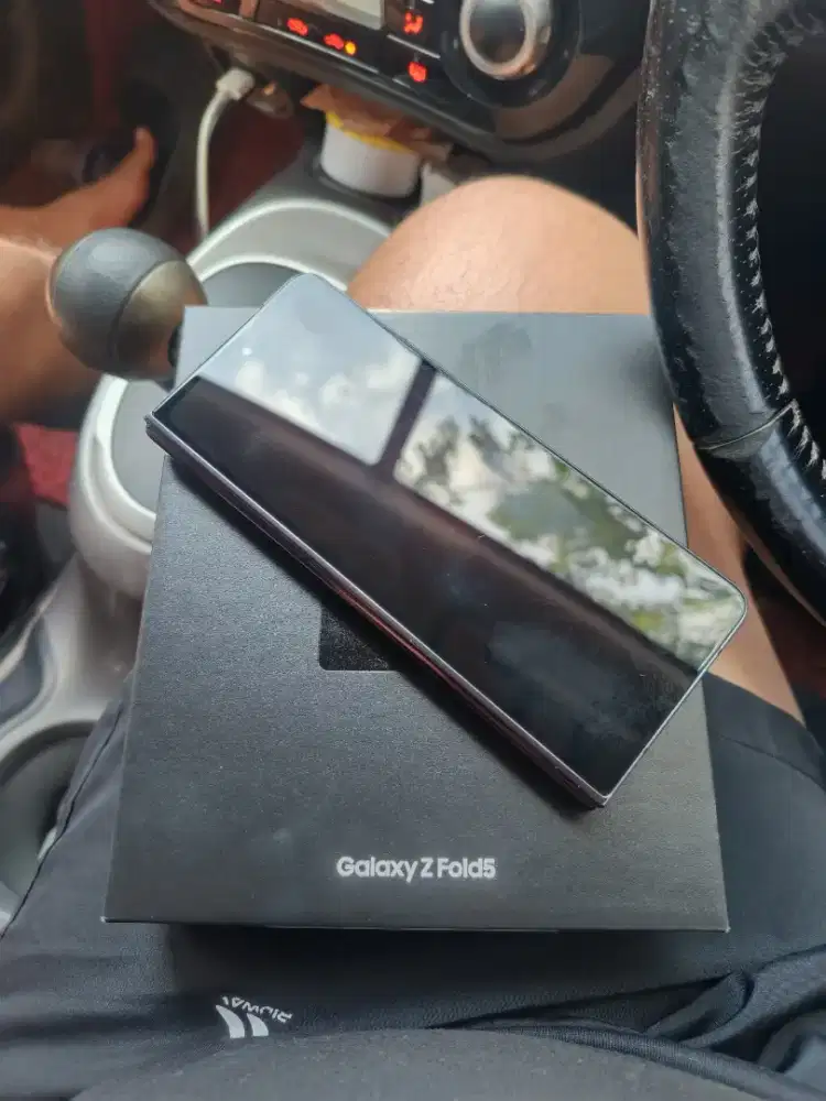 Samsung Z fold 5