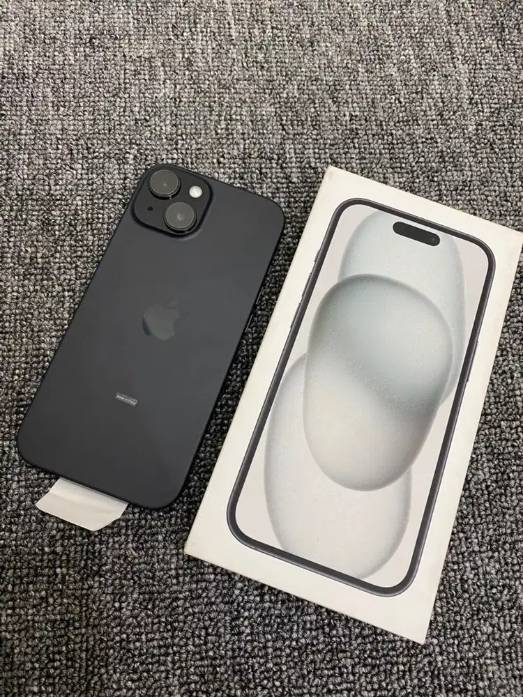 Iphone 15 128 ibox on 9 januari cc1 like new