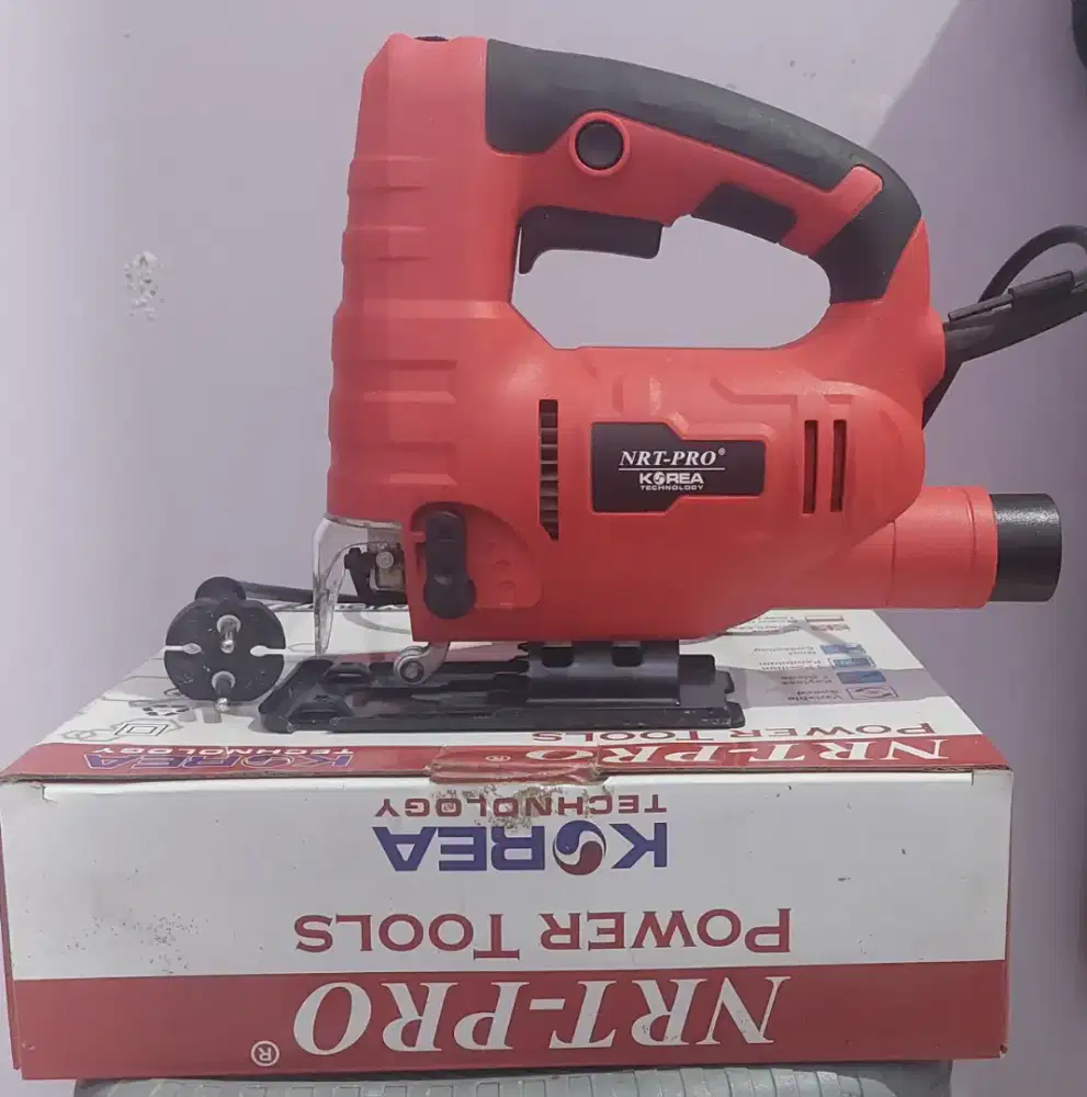 Jigsaw gergaji mesin