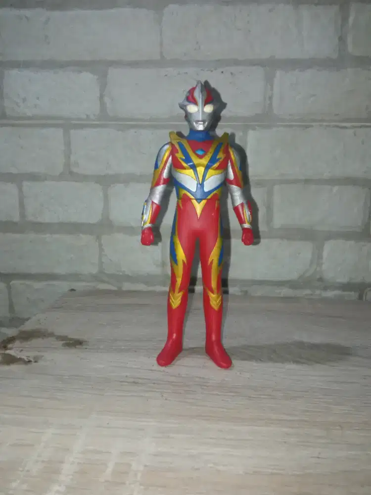 Ultraman Vinyl Bandai