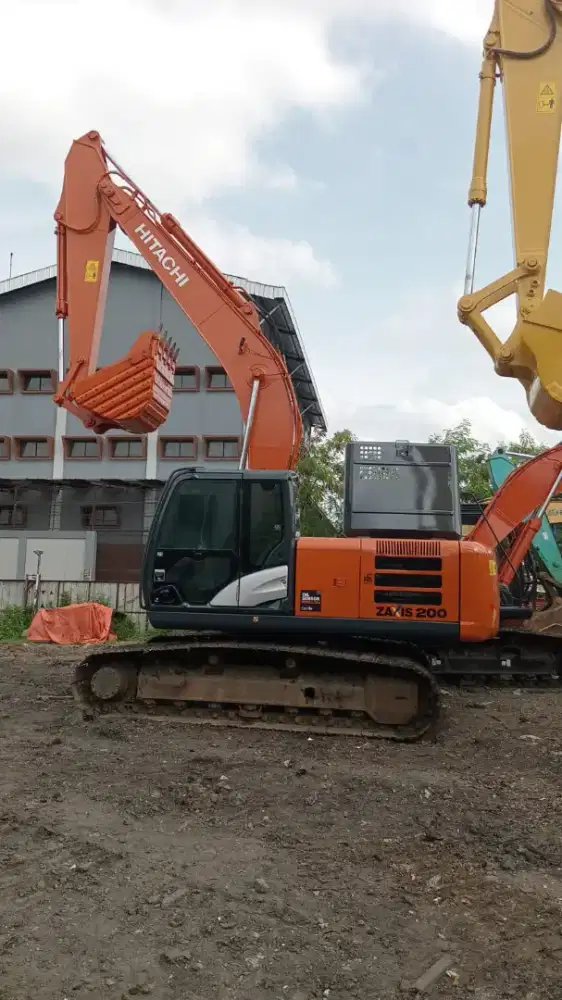 JUAL EXCAVATOR 2021 ALAT BERAT HITACHI ZX210-5G