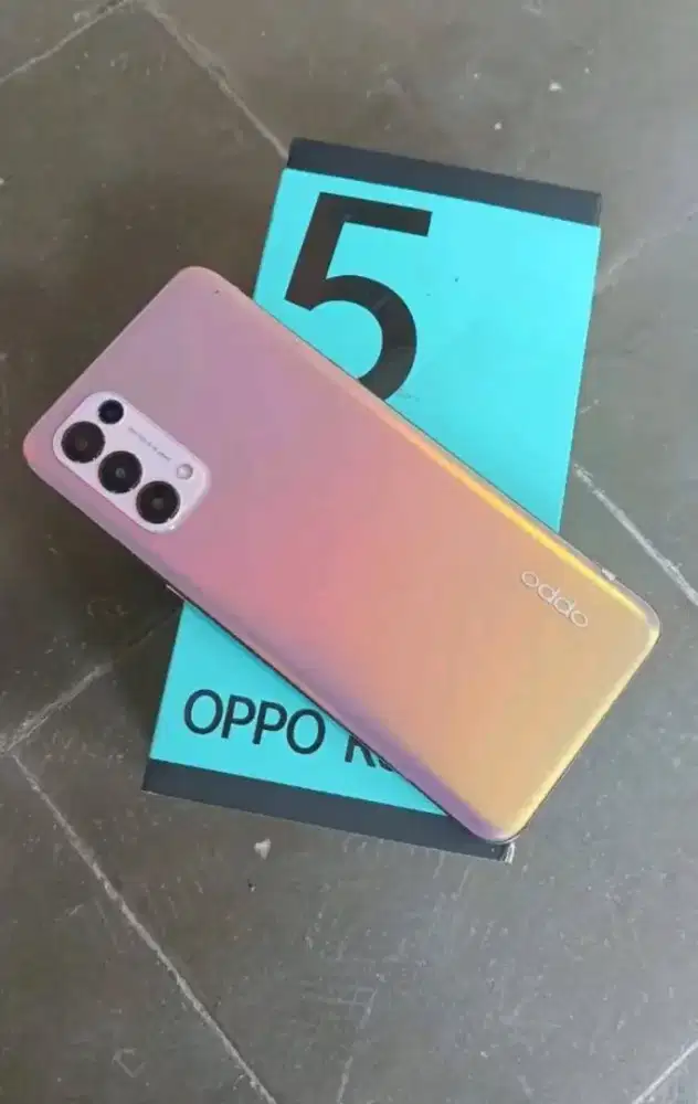 Reno 5 8/128 Lengkap