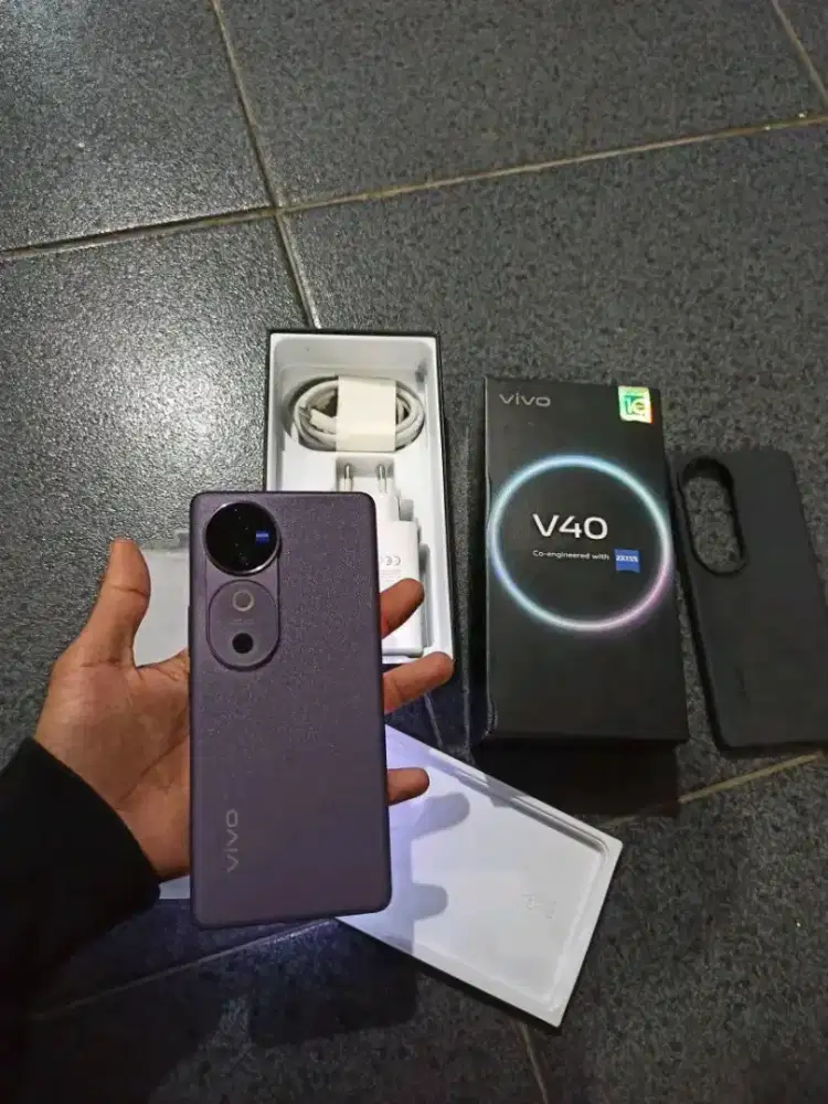 Vivo V40 5G 12/256