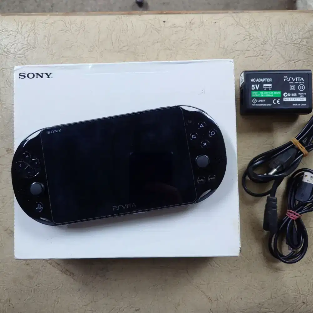 PS VITA SLIM BLACK 64GB FULL GAMES