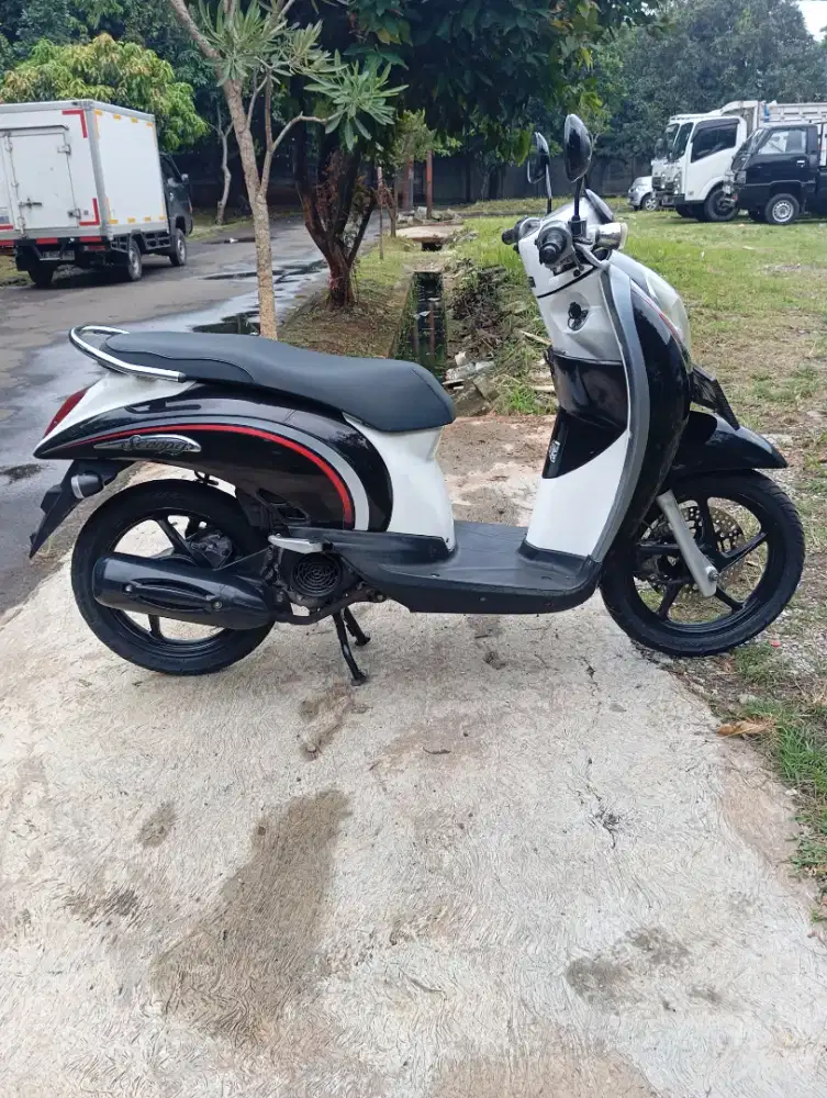 Honda Scoopy Karbu 2012 pajak panjang mesin alus