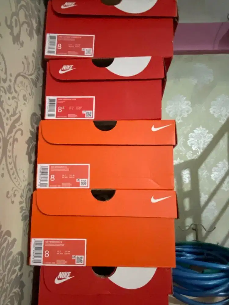 Sepatu merk .Nike,adidas,newbalance