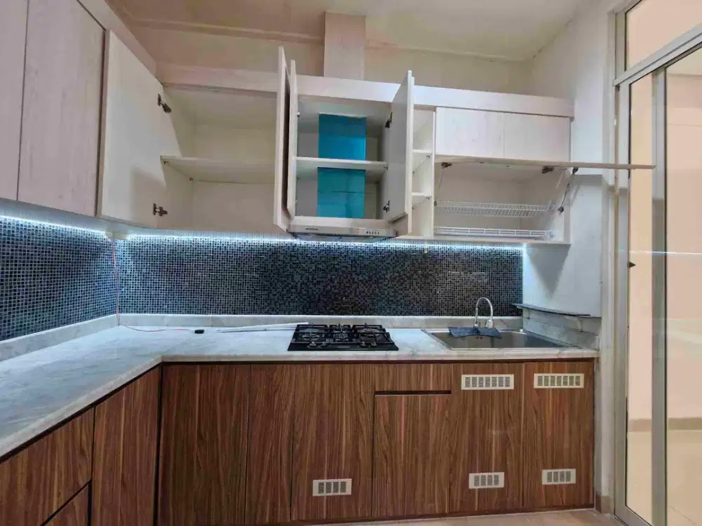 Sewa Rumah Green Lake City Cluster Amerika semi furnished