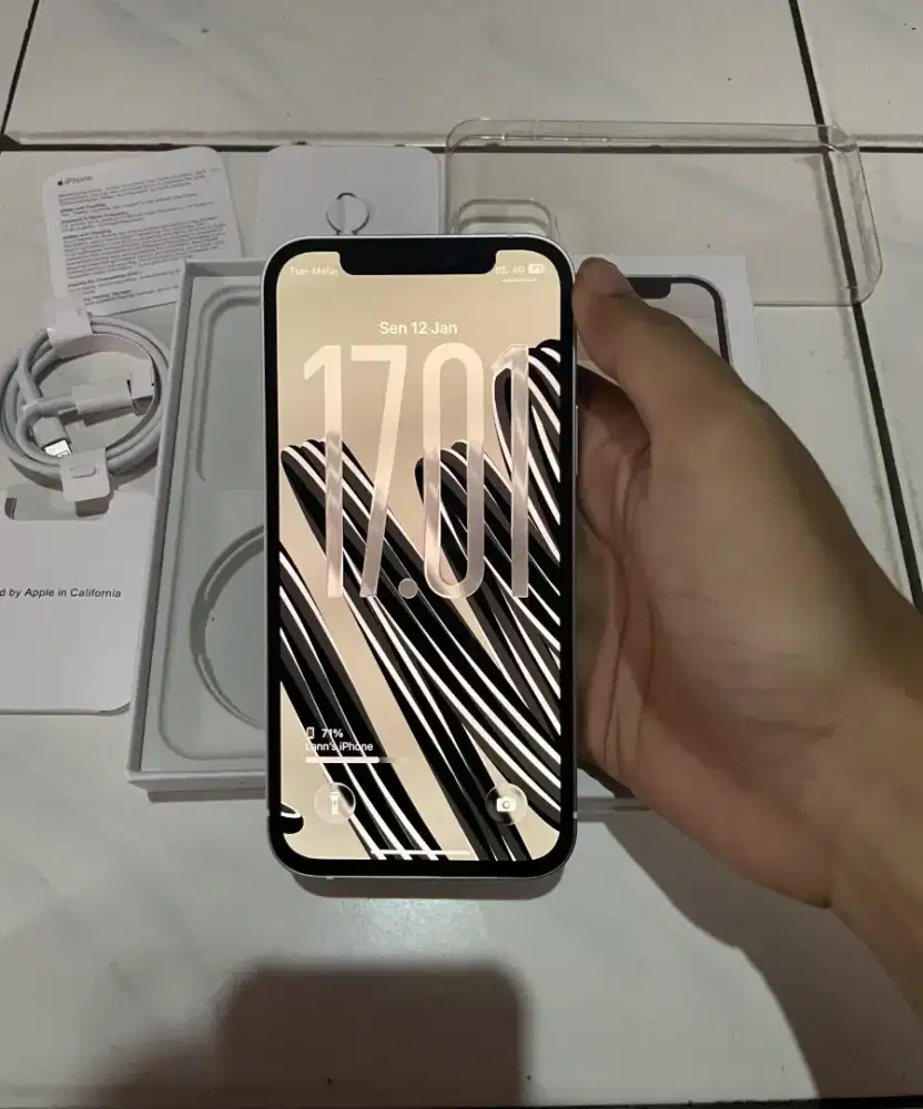 iPhone 12 128Gb White Dualsim All Operator, Fullset Mulus Nomin Putih