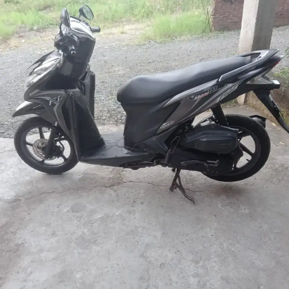 Dijual cepat honda vario 125 tahun 2014
