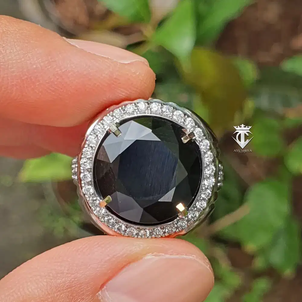 Batu Permata Natural Black Melanite Garnet Mali 13.03 Ct NTE GRI Memo