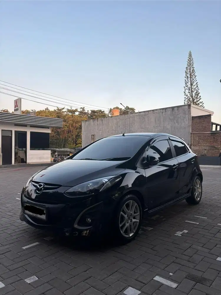 Mazda 2 RZ  AT hatchback