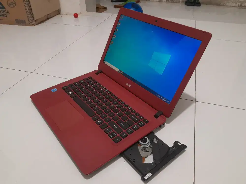 Laptop Acer Es1 432 Ram 10Gb Hdd 500Gb Mulus Siap Pakai