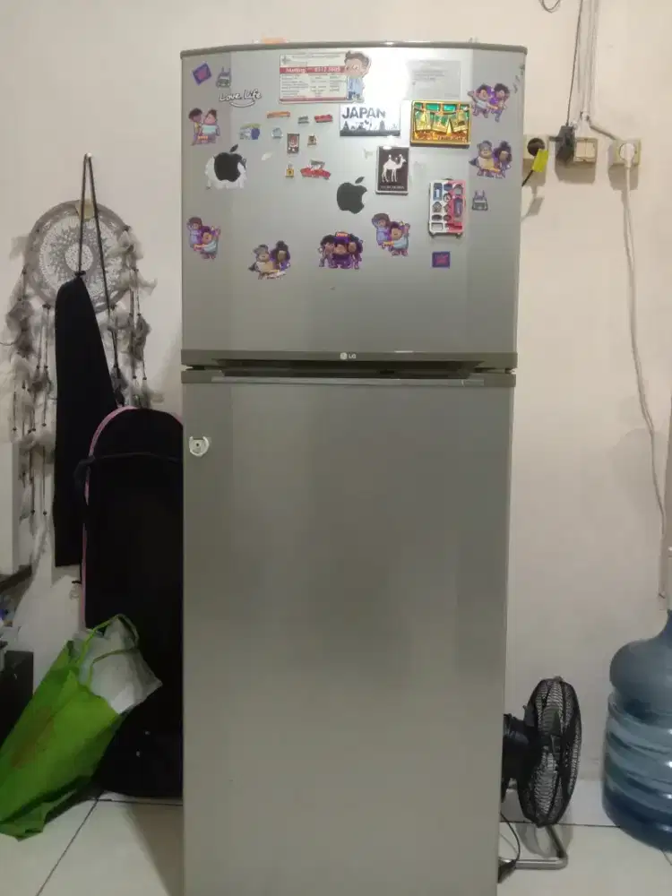 Jual kulkas 2 pintu merk LG
