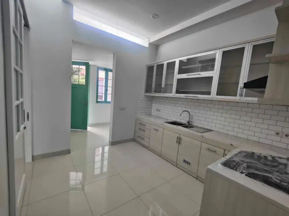 Dijual Rumah Modern Siaphuni di Pajajaran Bandung