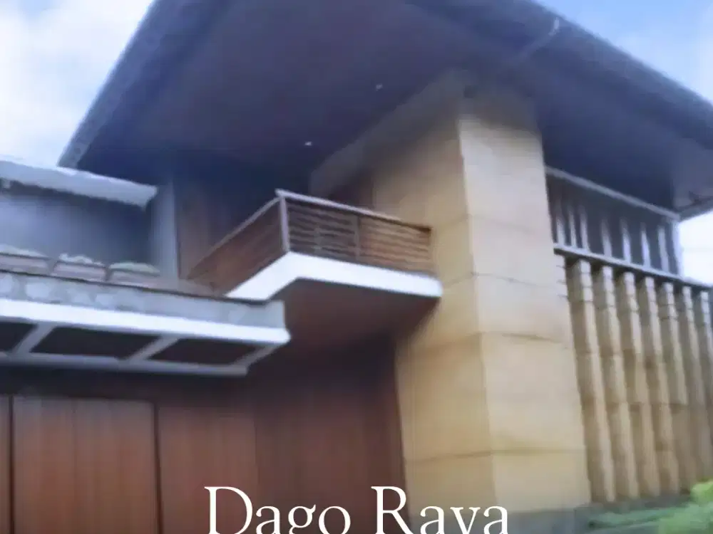 Rumah tropical mewah dijual harga miring cocok untuk usaha,posisi jalan utama raya Dago Bandung