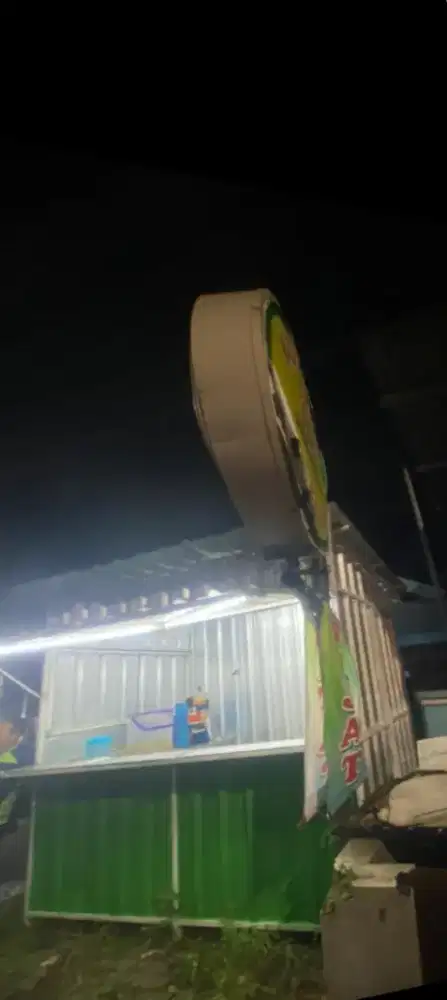 Box kontainer/ booth kontainer