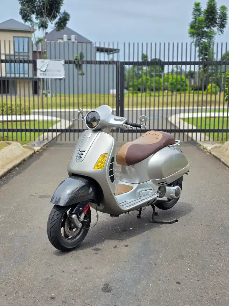 Vespa GTS 150 3V LANGKA