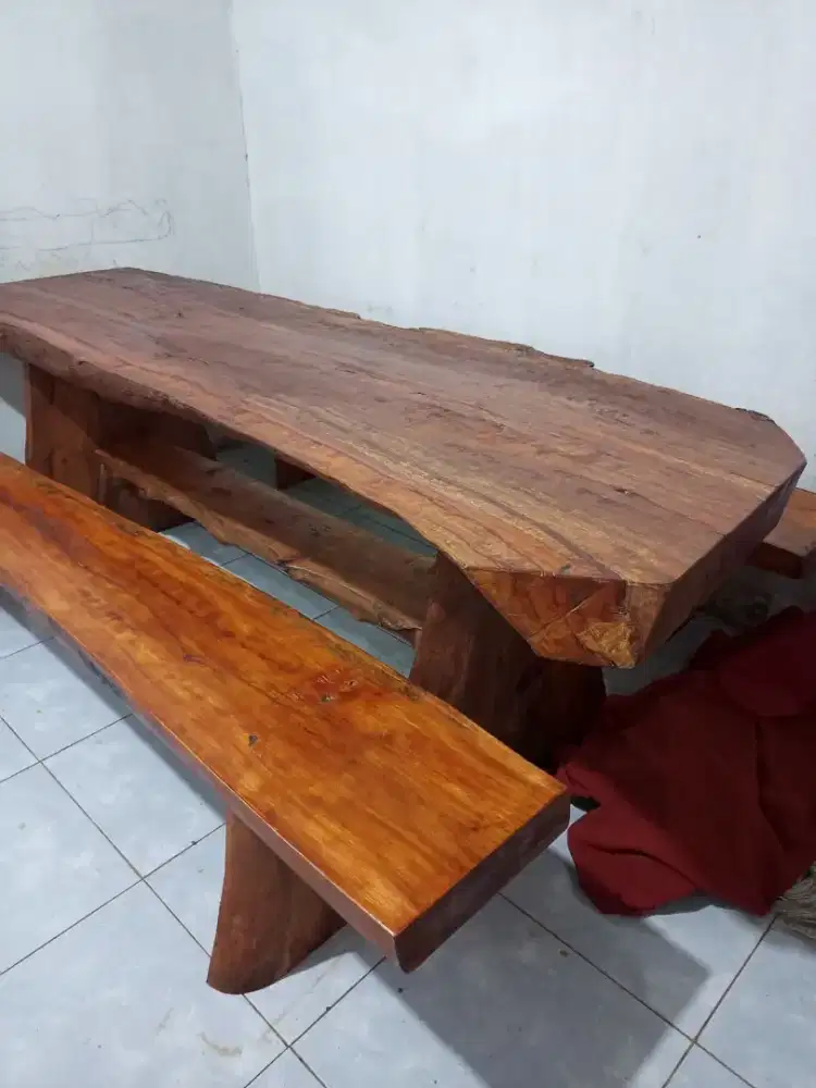 MEJA KAYU RAMBUTAN LANGKA UTUH