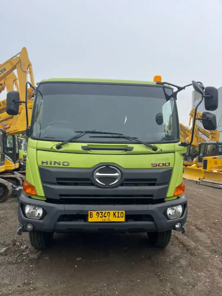 Sefloader Hino FM 280 JW tahun 2022