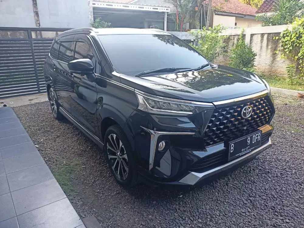 Veloz Q AT CVT 2022 plat Ganjil Jaktim mesin body istimewa