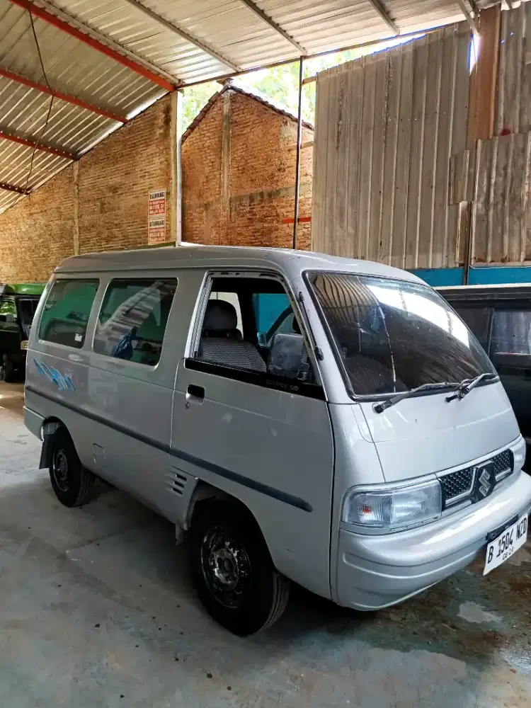 Dijual mobil Suzuki carry