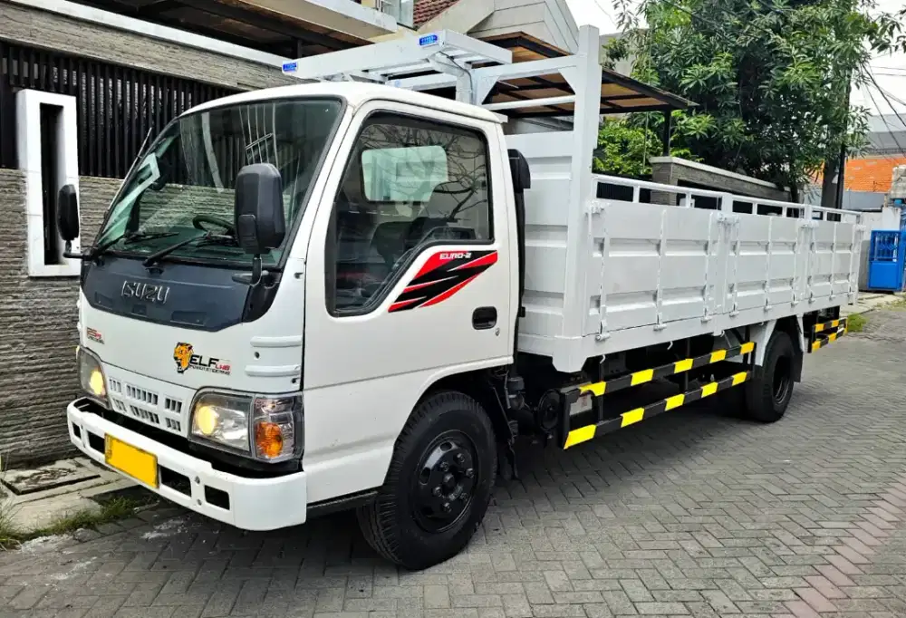 ELF NKR-71 LWB/Long 5.6m KABIN 100% ORI CAT MESIN SEHAT SUPER ISTIMEWA