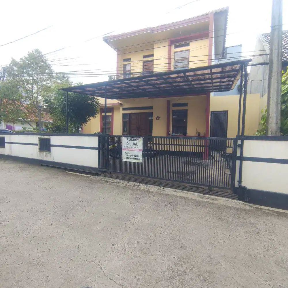 Dijual rumah siap huni di komplek bukit sariwangi