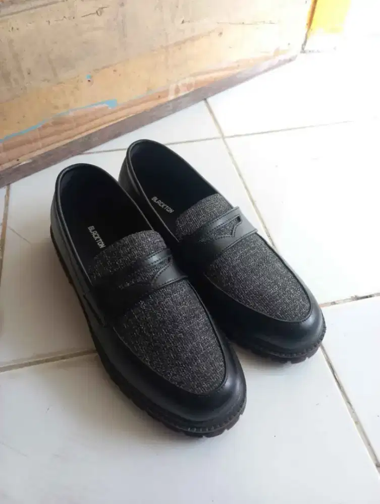 Sepatu Loafers Baru