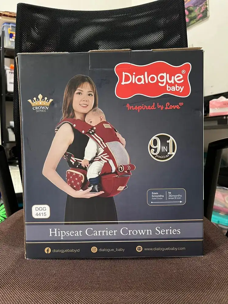Gendongan bayi Dialogue Baby Hipseat 9 In 1 Crown Series