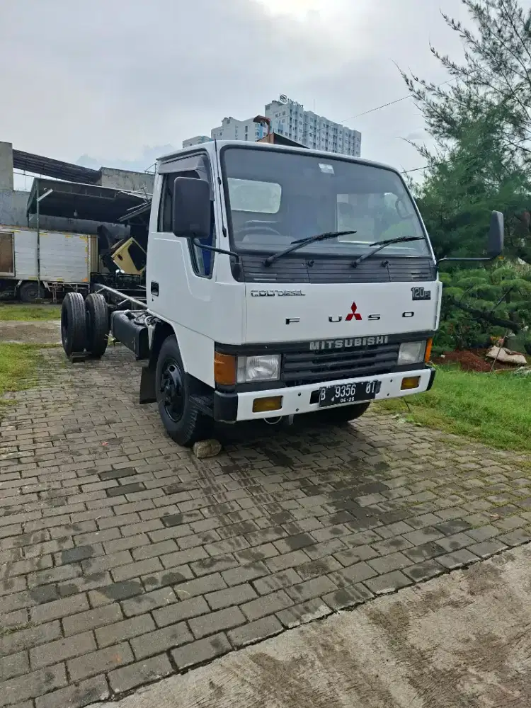 Mitsubishi Colt Diesel.120.ps.FE.349. ( Chasis ) tanpa Box th 2006