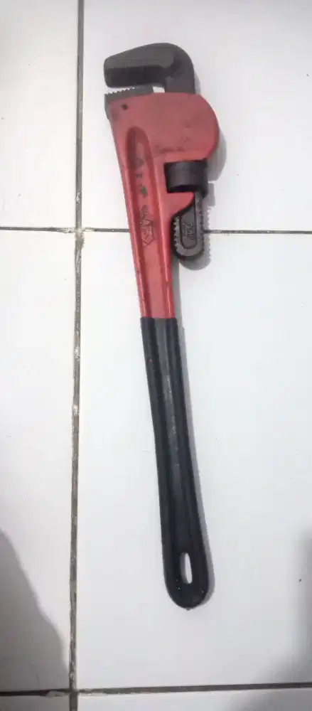 kunci pipa / inggris ukuran 24 di Cilebut