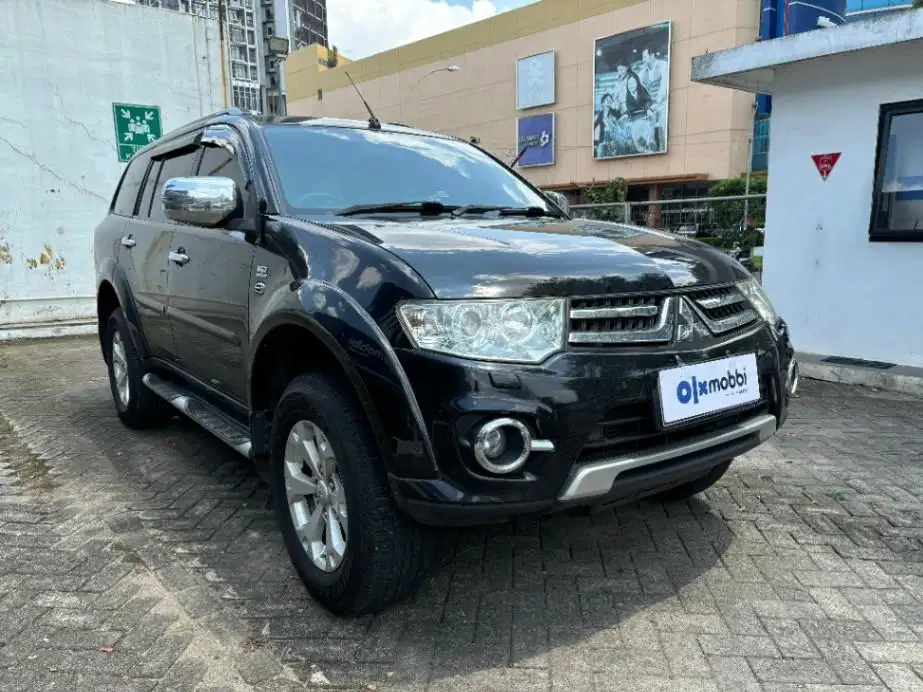 DP MURAH Mitsubishi Pajero Sport 2.5 Dakar 4x2 Solar-AT 2015 CTJLB