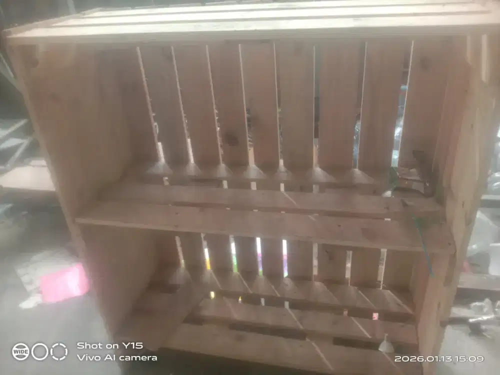 Jual bekas rak papan jati belanda model kotak