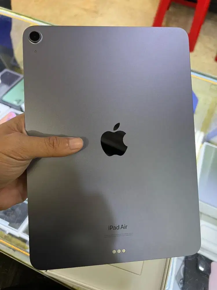Ipad air 5 64gb ex inter mulus no minus lengkap box dan charger