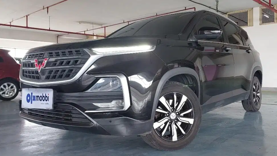 TDP 9,JT Wuling Almaz 1.5 Exclusive 7-Seater Bensin-AT Hitam 2021