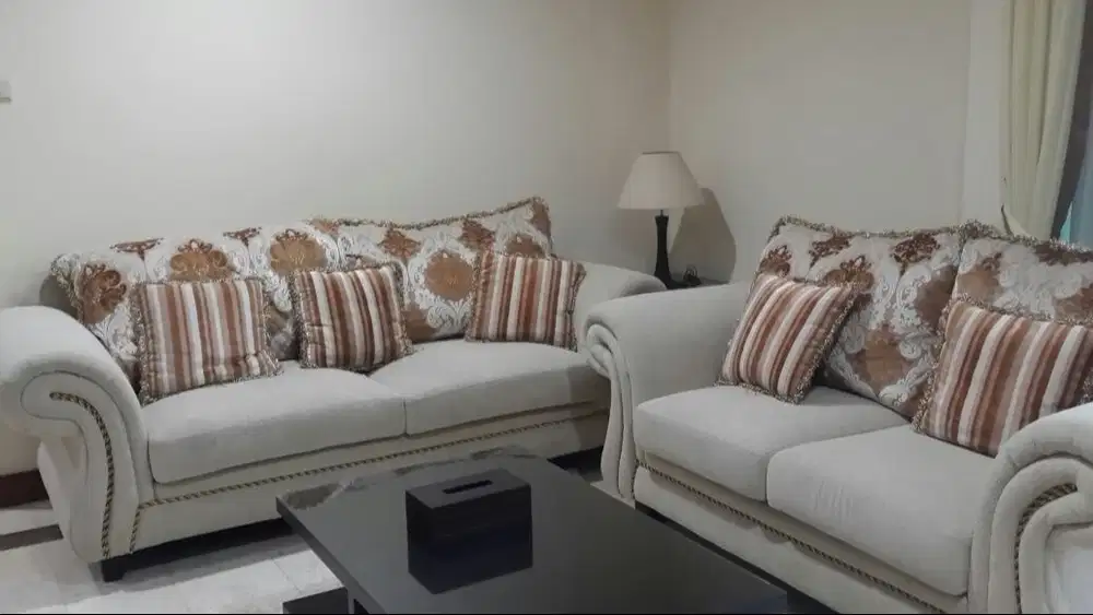 DIJUAL MURAH APARTEMENT FULL FURNISHED BUMI MAS JAKARTA SELATAN!