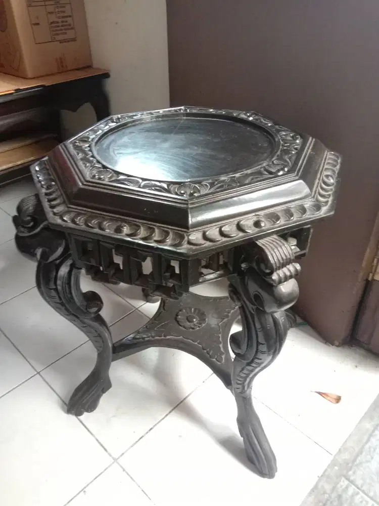 Side Table Kayu Ukiran Antik