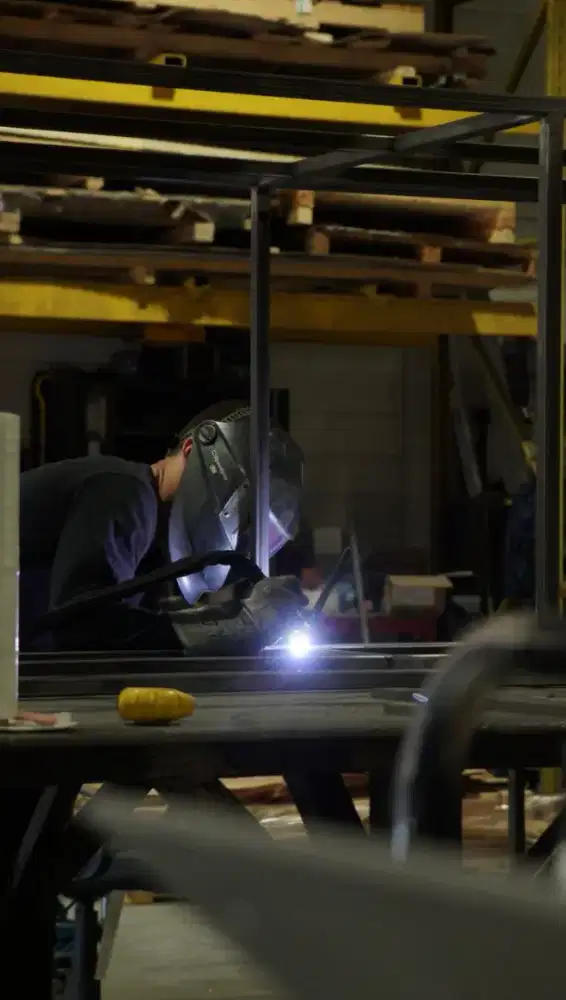 Tukang las bengkel las stainlees tukang las panggilan kanopi tralis