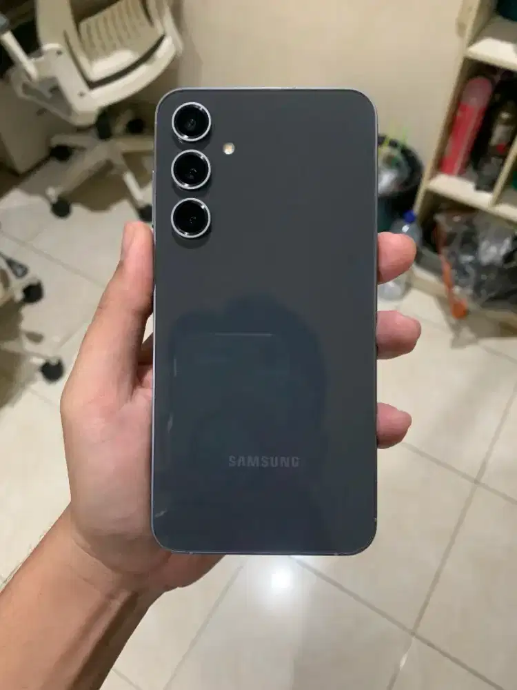 Samsung s23 fe 8/128 gb