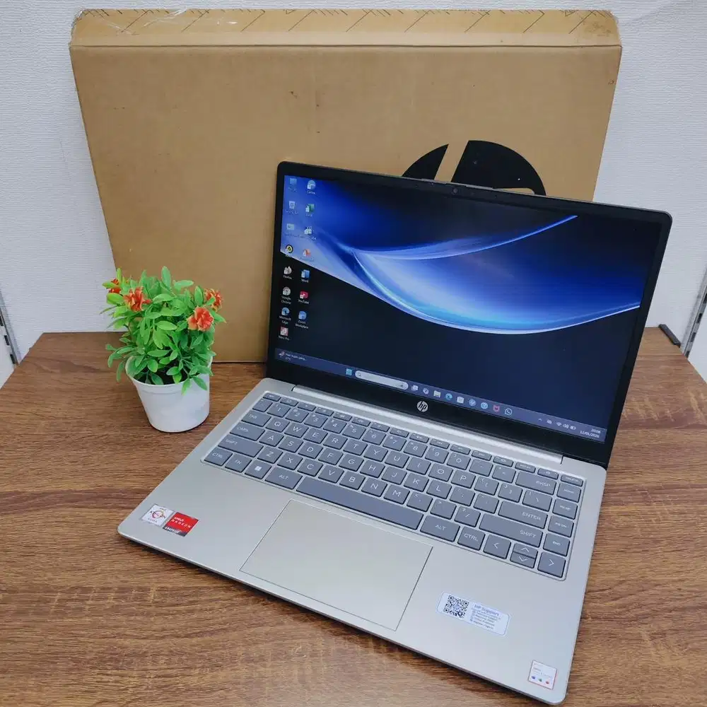 laptop Hp14 athlon silver 7120U Ram 8/512GB Garansi resmi On